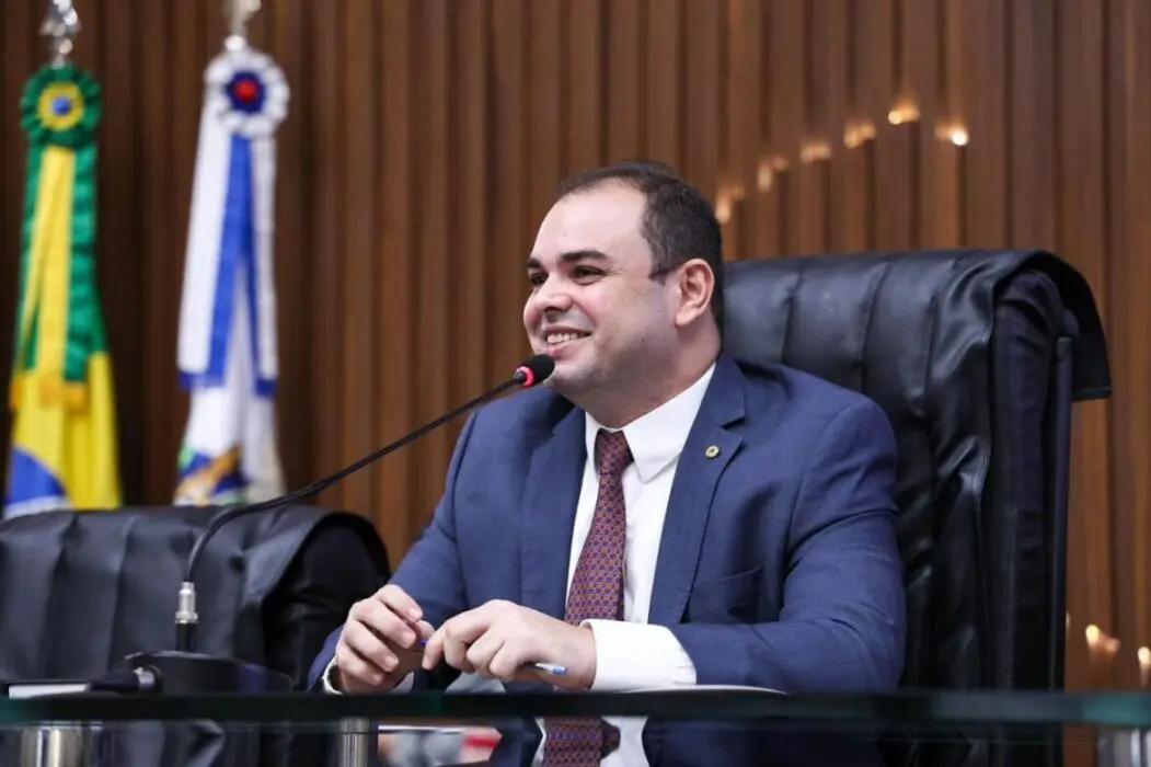 PL de Roberto Cidade amplia proteção ao consumidor de operadoras de TV por assinatura e internet