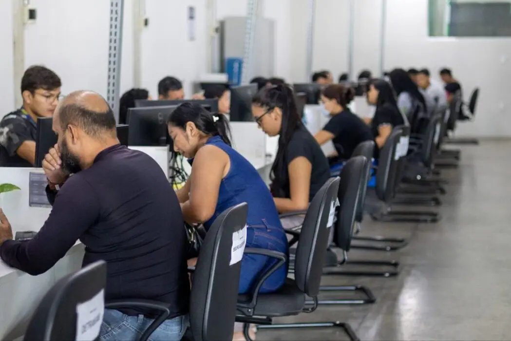 Sine Amazonas divulga 131 vagas de emprego para esta segunda-feira