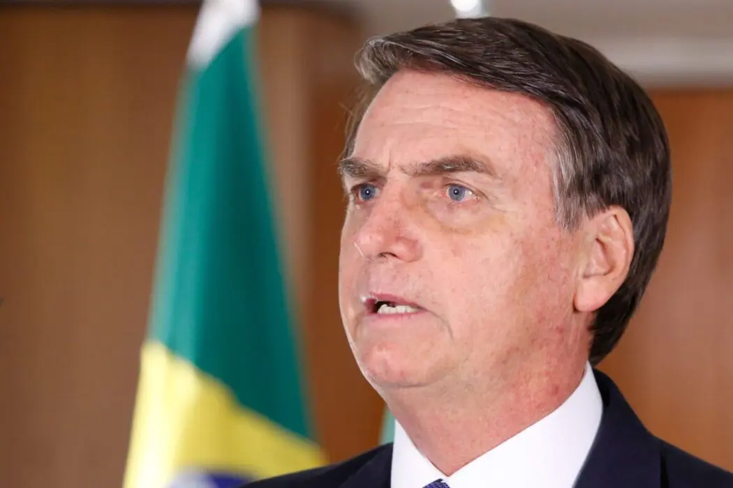 PF diz que Bolsonaro omitiu transferência de R$ 2 milhões a Michelle