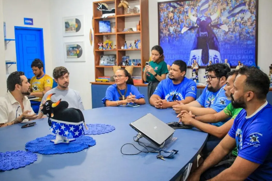 Boi Caprichoso recebe Estúdio D e designer Carlos Penna para criação de nova coleção de joias