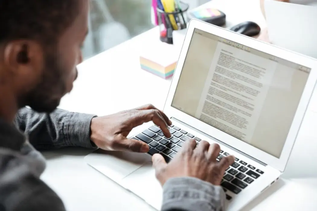 Elaboração de RFP para programas de idiomas requer atenção