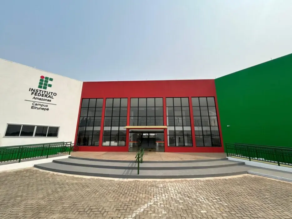 Ministro da Educação visita campi do IFAM em Manaus e em Eirunepé