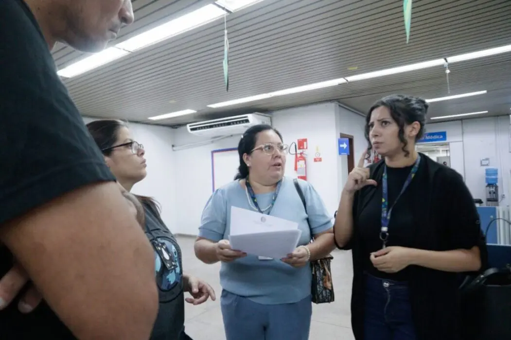 Governo do Amazonas disponibiliza serviço de intérpretes de Libras de forma gratuita para a população