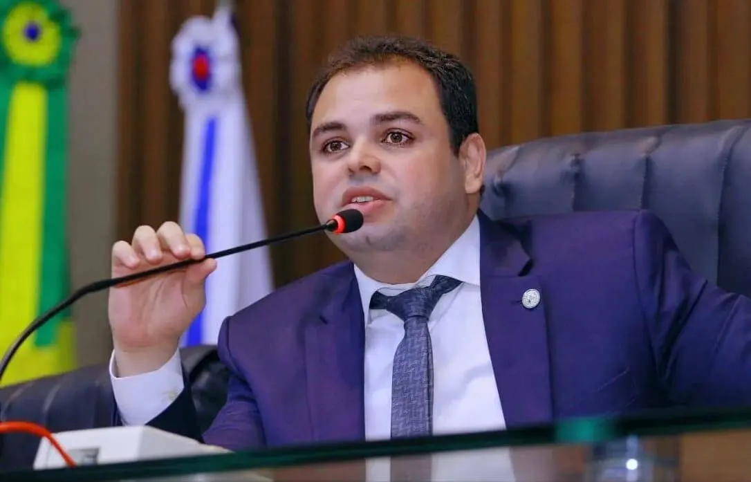Presidente Roberto Cidade reforça importância da conscientização e educação para combater o racismo