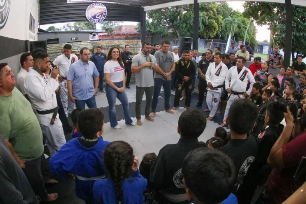 Governador Wilson Lima entrega equipamentos para incentivar a prática de jiu-jitsu
