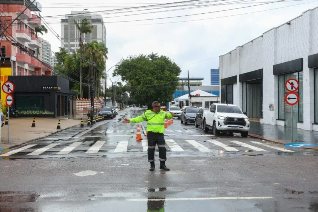 Prefeito David Almeida entrega duas novas intervenções viárias e anuncia futuras obras para Manaus