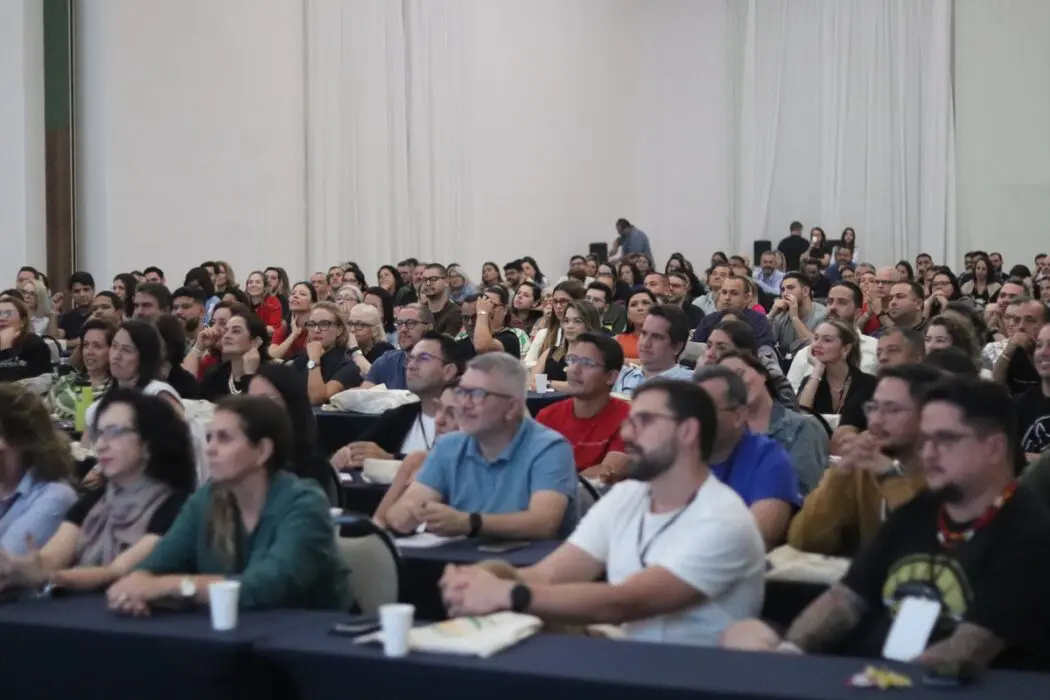 Escola de Diretores 2025: inscrições vão até quinta-feira