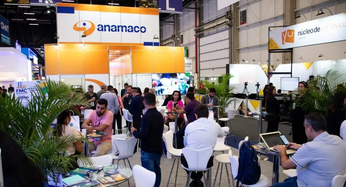 Varejo da construção alcança 158 mil lojas e ganha força com associativismo