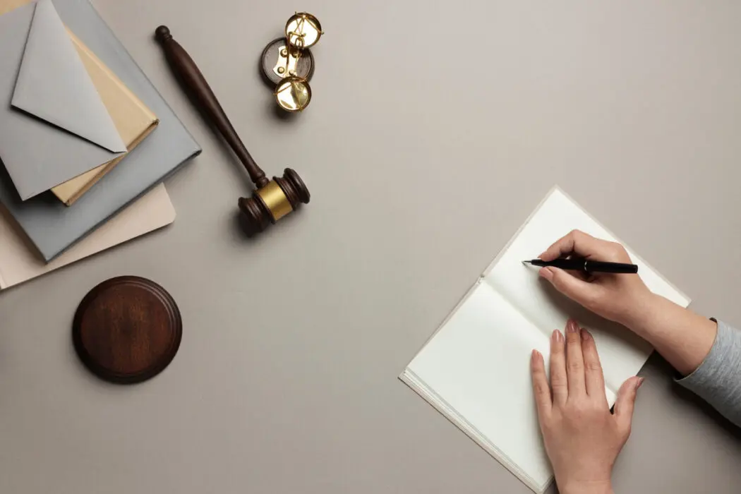 Correspondência jurídica vira oportunidade de experiência