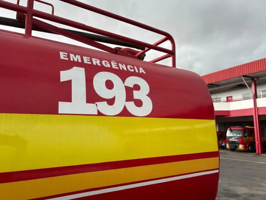 Corpo de Bombeiros alerta que não envia e-mail exigindo adequações para emissão do Auto de Vistoria e nem links com cobrança de taxas