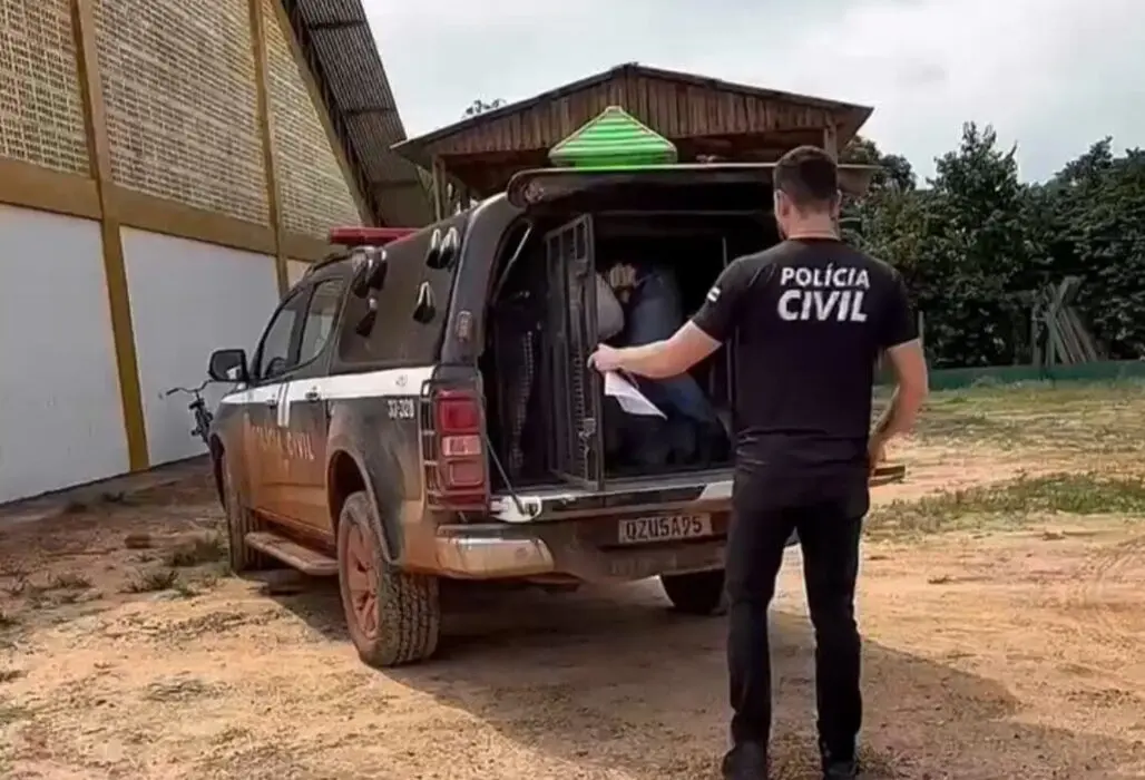 Professor investigado por estypr0 de vuln3rável contra alunas é preso em Apuí