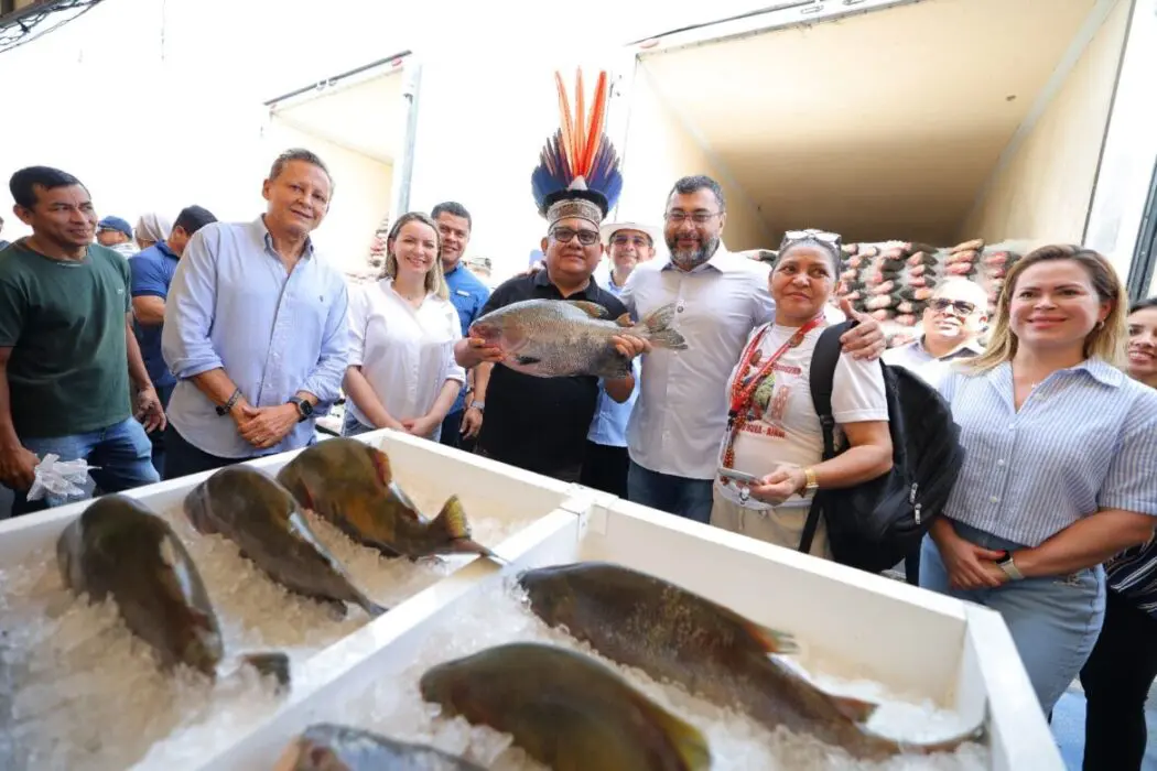 Peixe no Prato Solidário: Governador Wilson Lima entrega mais de 300 toneladas de pescado para instituições