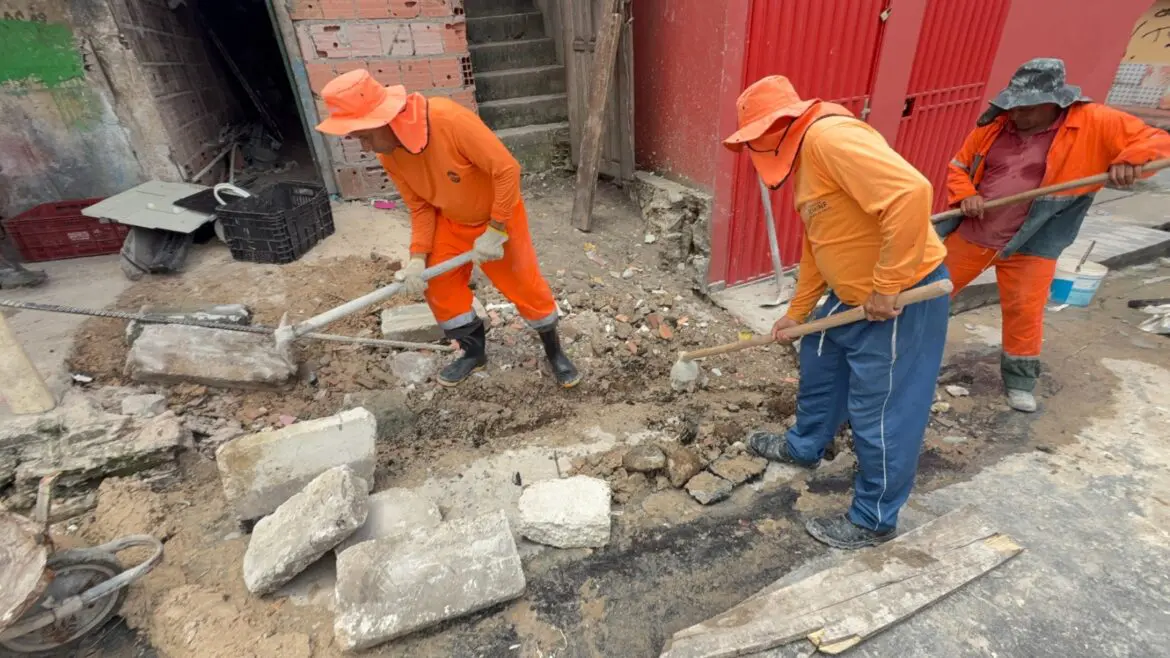 Prefeitura recupera rede de drenagem no bairro Colônia Santo Antônio para escoamento adequado das águas