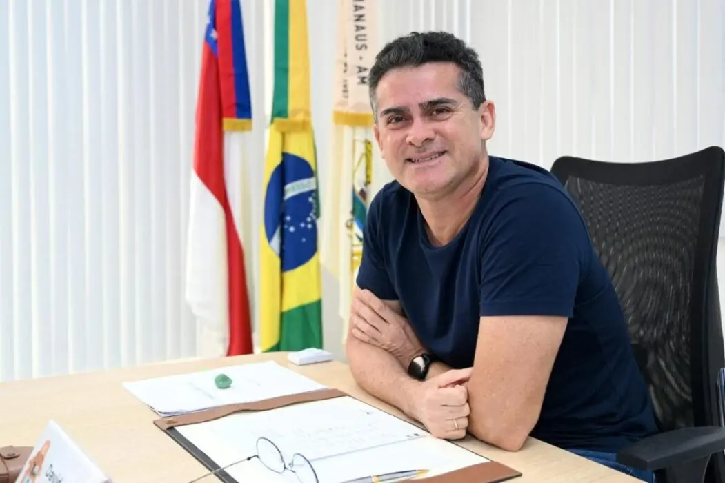 Prefeito David Almeida anuncia concurso público da Semed com 1.500 vagas e reforça compromisso com a Educação