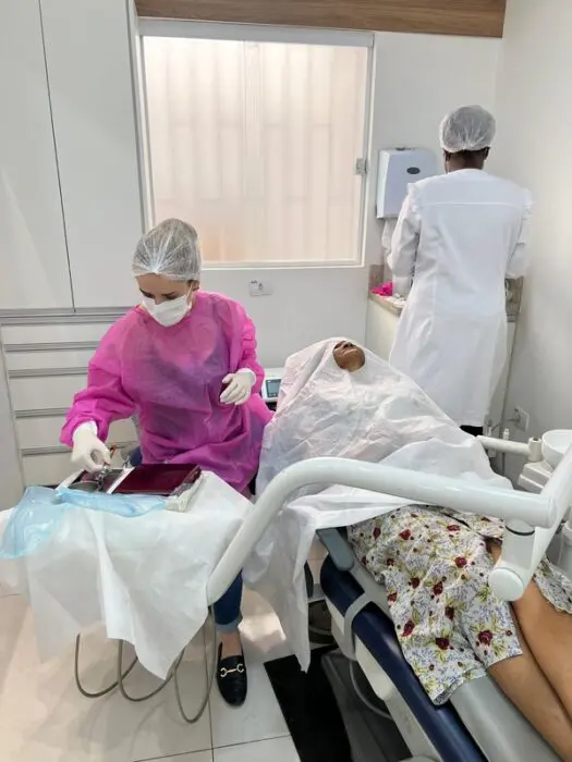 Dentistas adotam humanização e tecnologia no atendimento