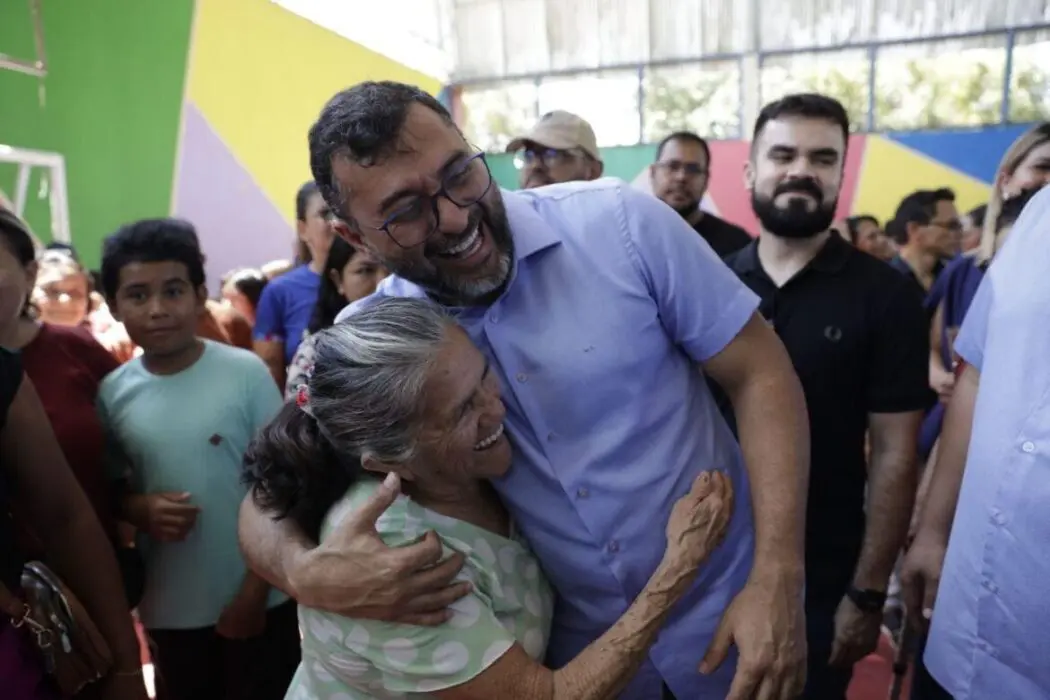Em homenagem às mães, governador Wilson Lima antecipa pagamento do Auxílio Estadual