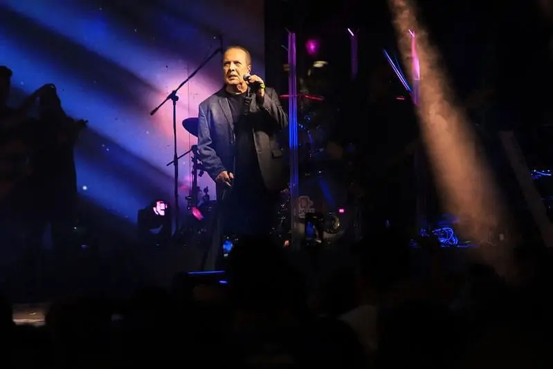 Prefeito David Almeida celebra o Dia das Mães com show de José Augusto e reforça valorização das famílias e o fortalecimento do centro histórico