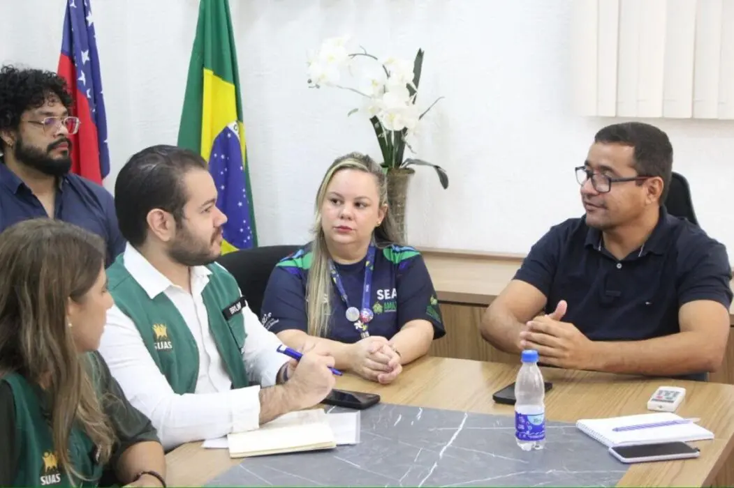 Governo do Amazonas recebe comitiva da Forsuas para discutir políticas públicas direcionadas à situações de emergência e calamidade