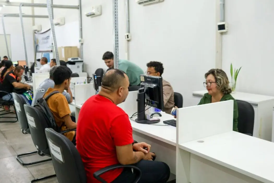 Distribuição das senhas e atendimento são realizados das 8h às 13h