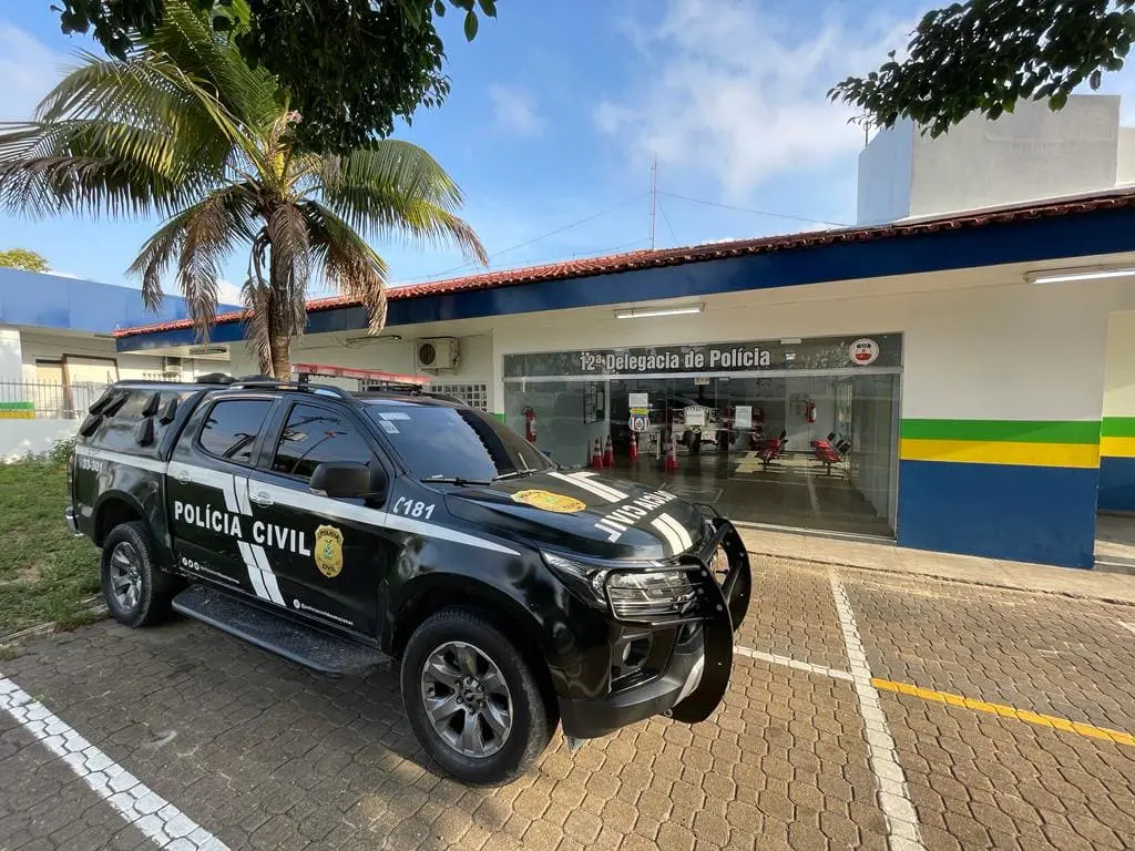 Mulher é presa em flagrante após transferir mais de R$ 1 mil via Pix de celular emprestado
