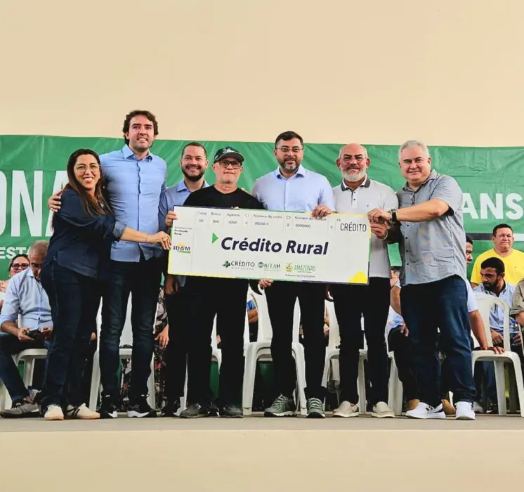 Em Itacoatiara, Governo do Amazonas entrega R$ 387,7 mil a agricultores e pescadores artesanais