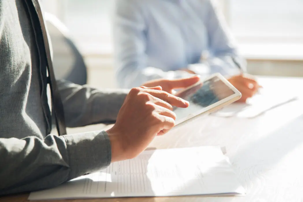 E-book analisa os desafios do marketing político