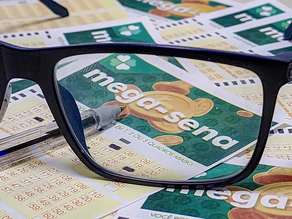 Mega-Sena acumula novamente e prêmio principal vai para R$ 63 milhões