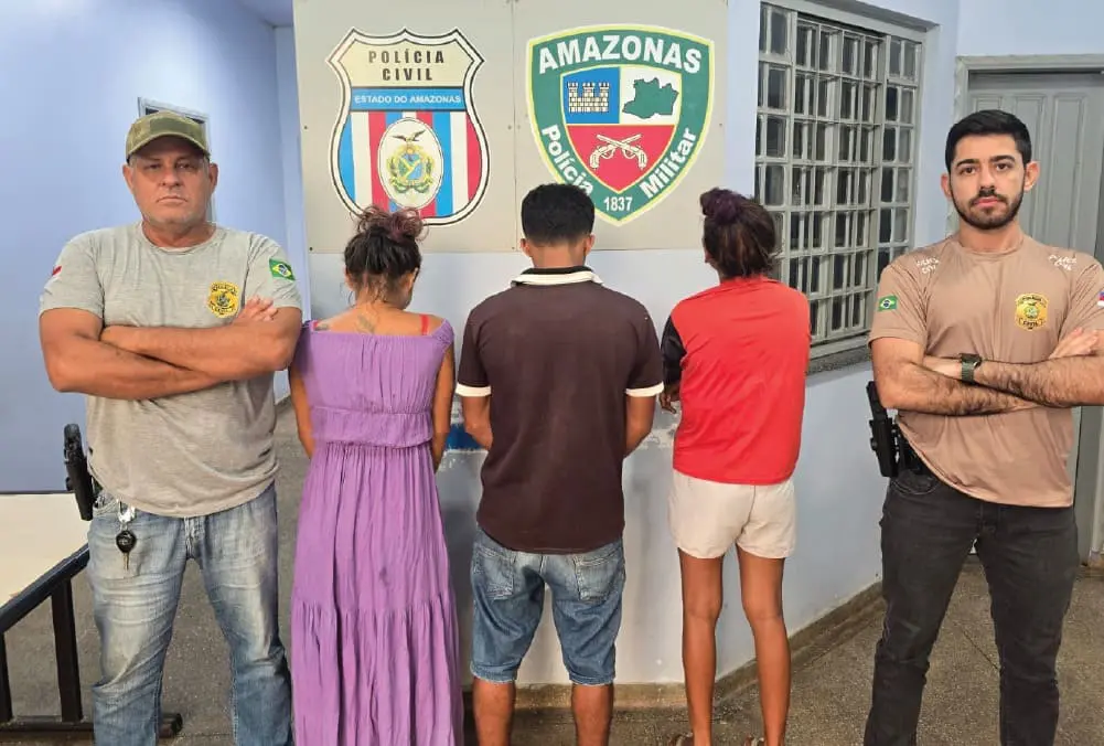 Polícias prendem três pessoas por furto à residência, receptação e tráfico de drogas, em Juruá