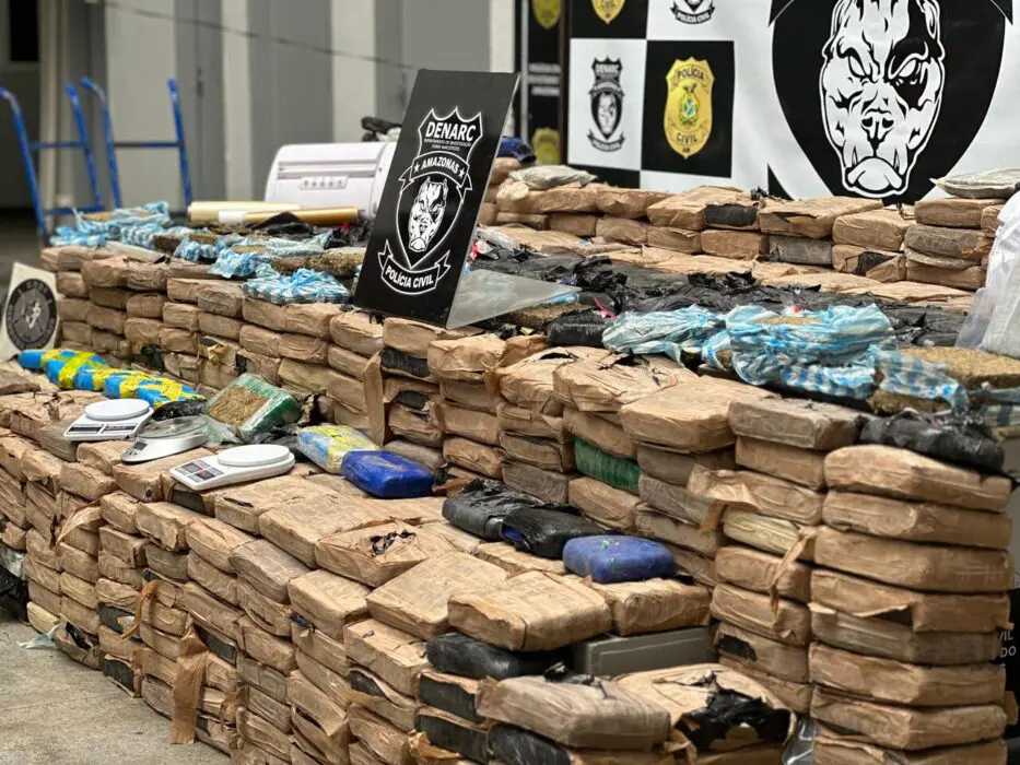 Governo do Amazonas inicia incineração de 40 toneladas de drogas apreendidas