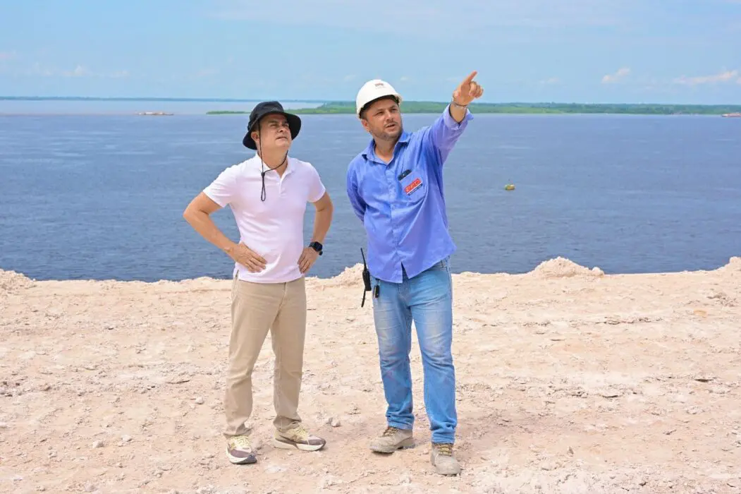 Prefeito David Almeida vistoria avanço das obras do Parque Encontro das Águas