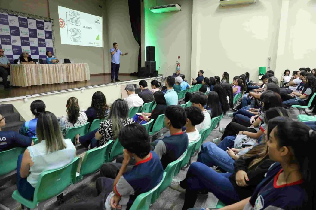 Secretaria de Educação dá início a mais uma edição do programa ‘Eu na Universidade’