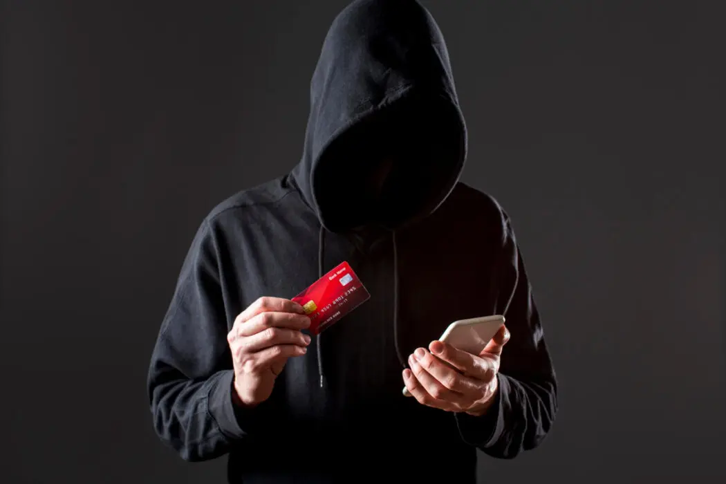 Fraudes digitais ligam alerta na hora da compra de ingresso