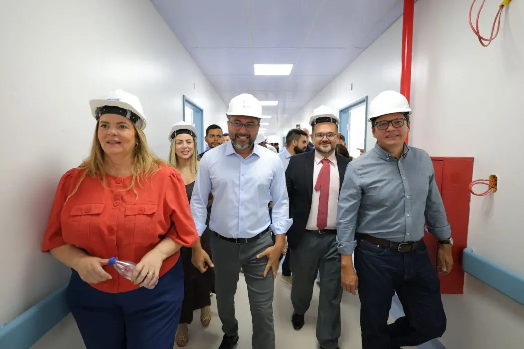 Governador Wilson Lima vistoria reforma do Hospital Francisca Mendes, que terá ampliação de leitos e novos serviços