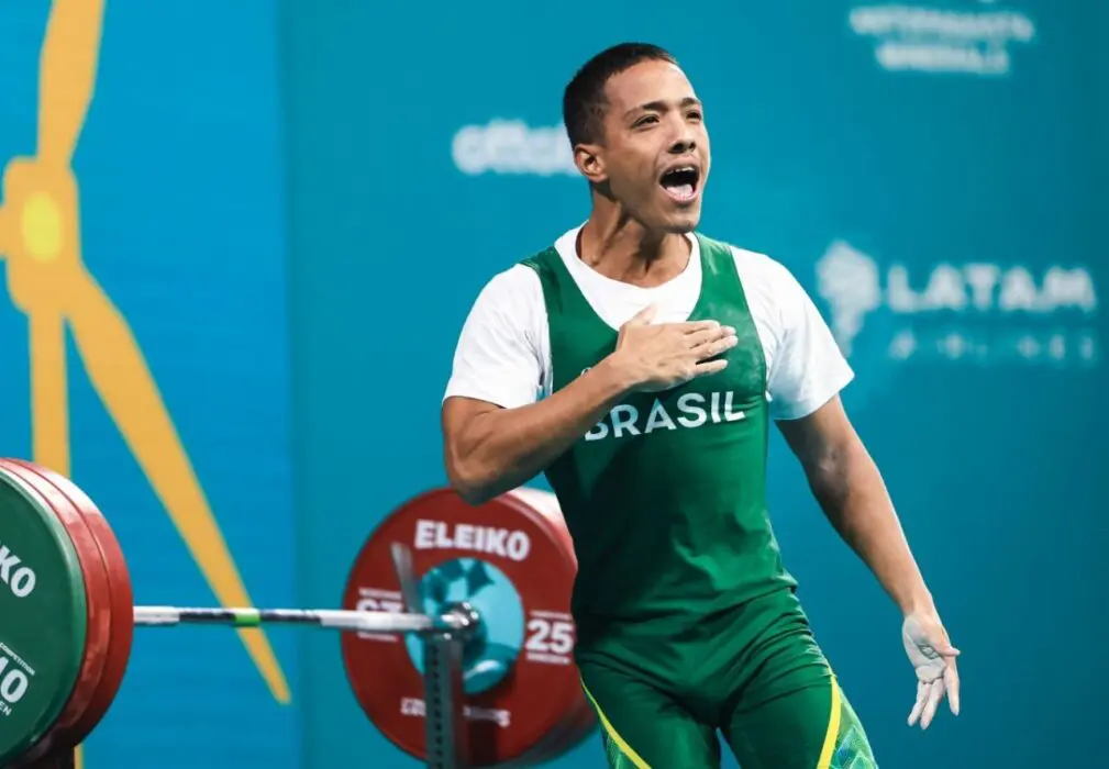 Paratleta amazonense conquista medalha de prata na Copa do Mundo de Halterofilismo
