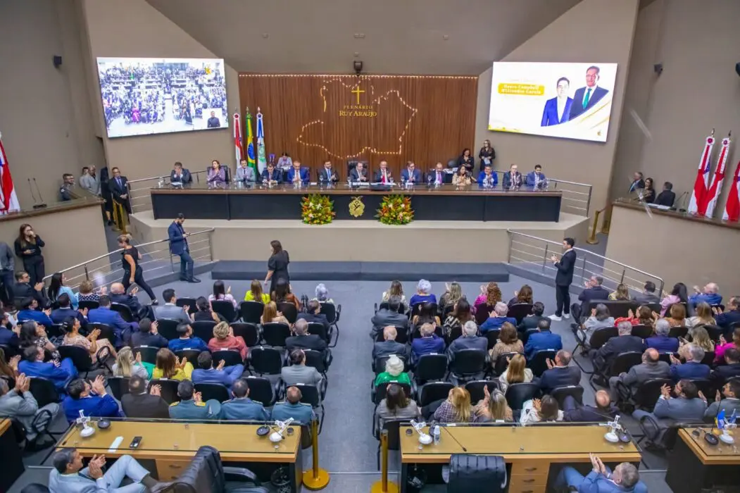 Corte Eleitoral participa de sessão especial de outorga da Medalha Ruy Araújo ao Ministro Mauro Campbell