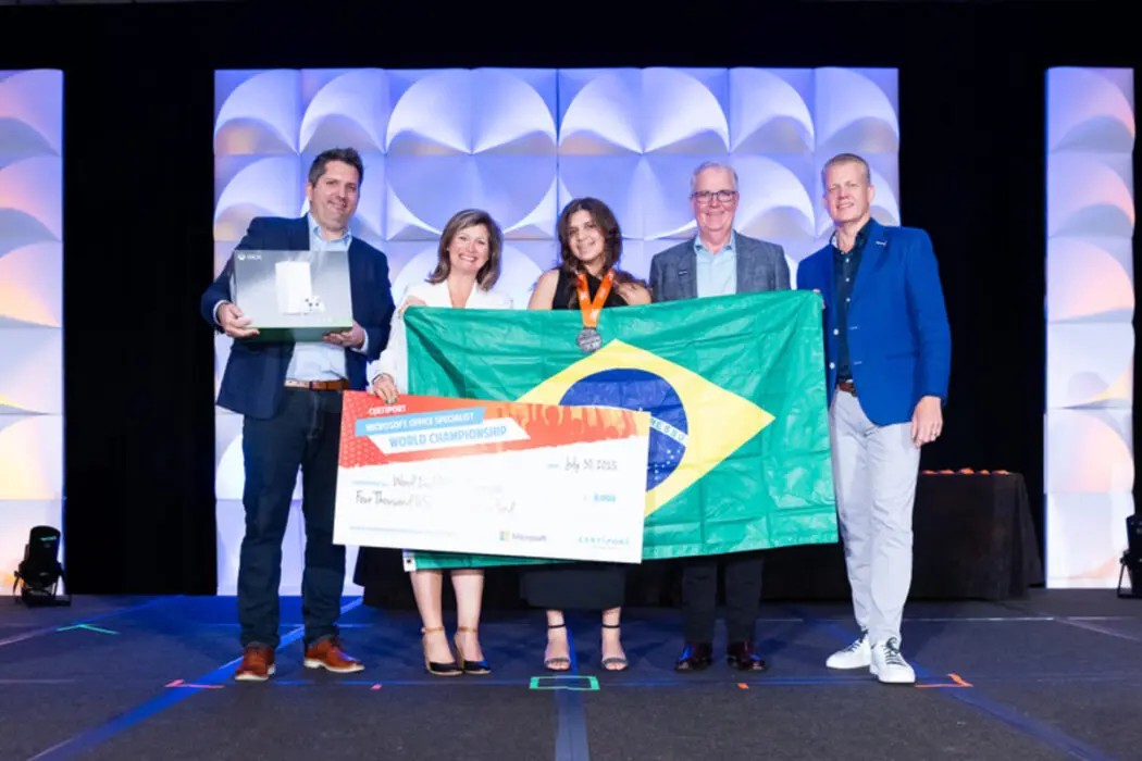 Brasileiros conquistam pódio em torneio global de tecnologia
