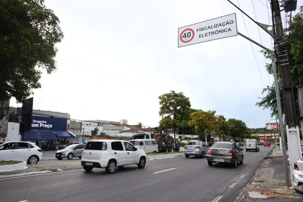 Fiscalização eletrônica da prefeitura registra mais de 156 mil infrações e contribui para redução de mortes no trânsito em Manaus