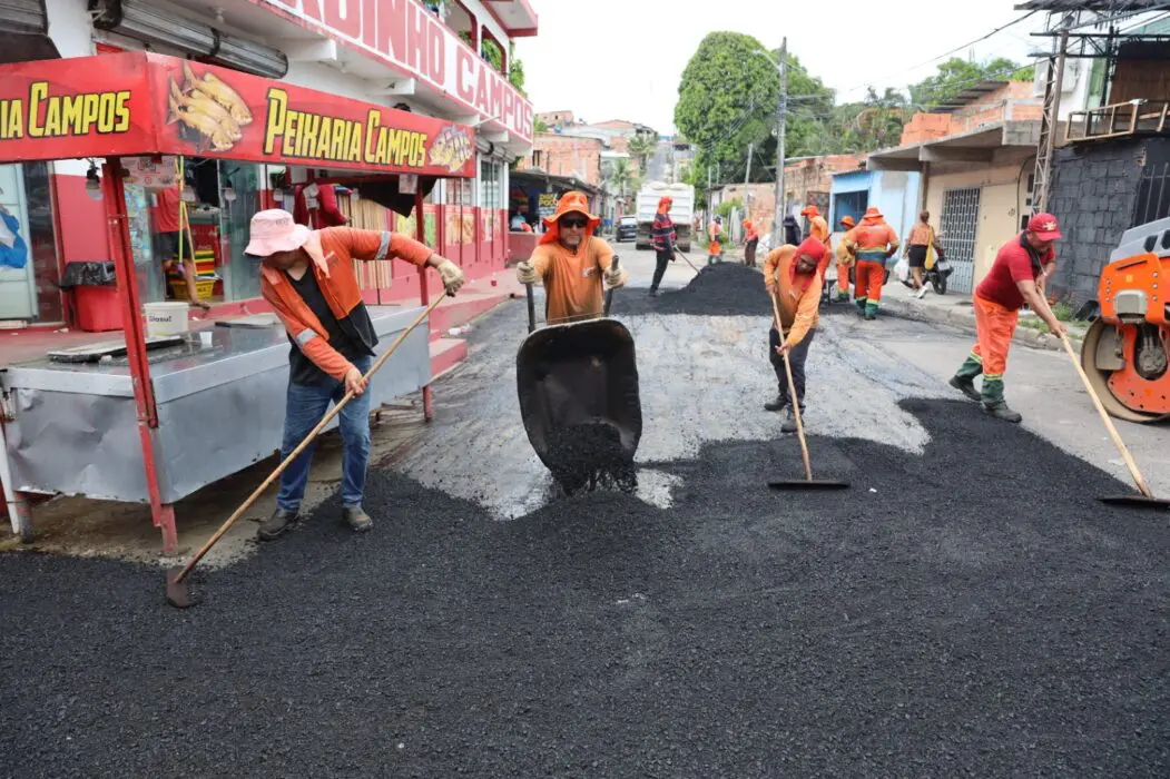 Prefeitura de Manaus intensifica obras no bairro Flores e moradores celebram avanço na infraestrutura