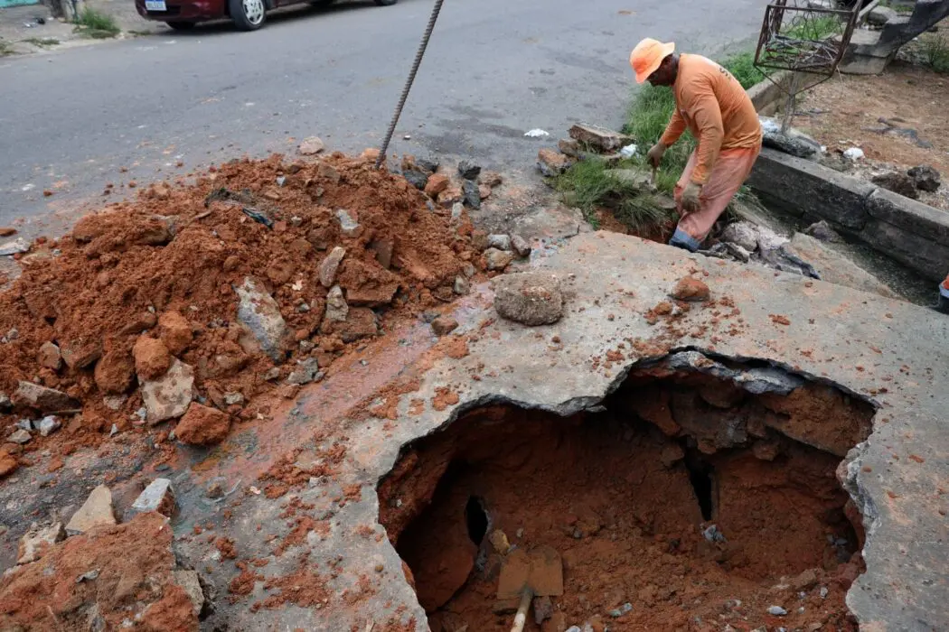 Intervenção emergencial da Prefeitura de Manaus devolve segurança para moradores do bairro Santo Antônio