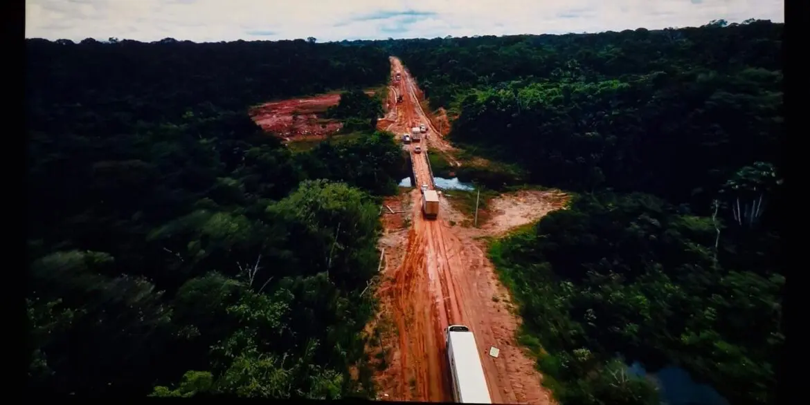 Documentário expõe realidade da BR-319 e desafios da Amazônia