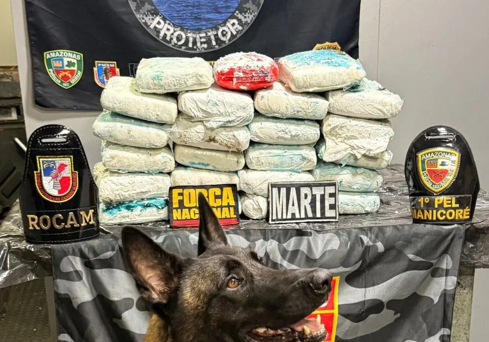 Polícia apreende quase 37 quilos de drogas em embarcação no interior do Amazonas