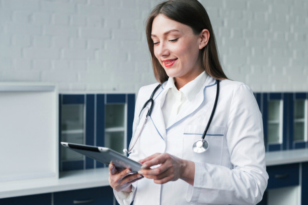 Médicos investem em tráfego pago para crescer online