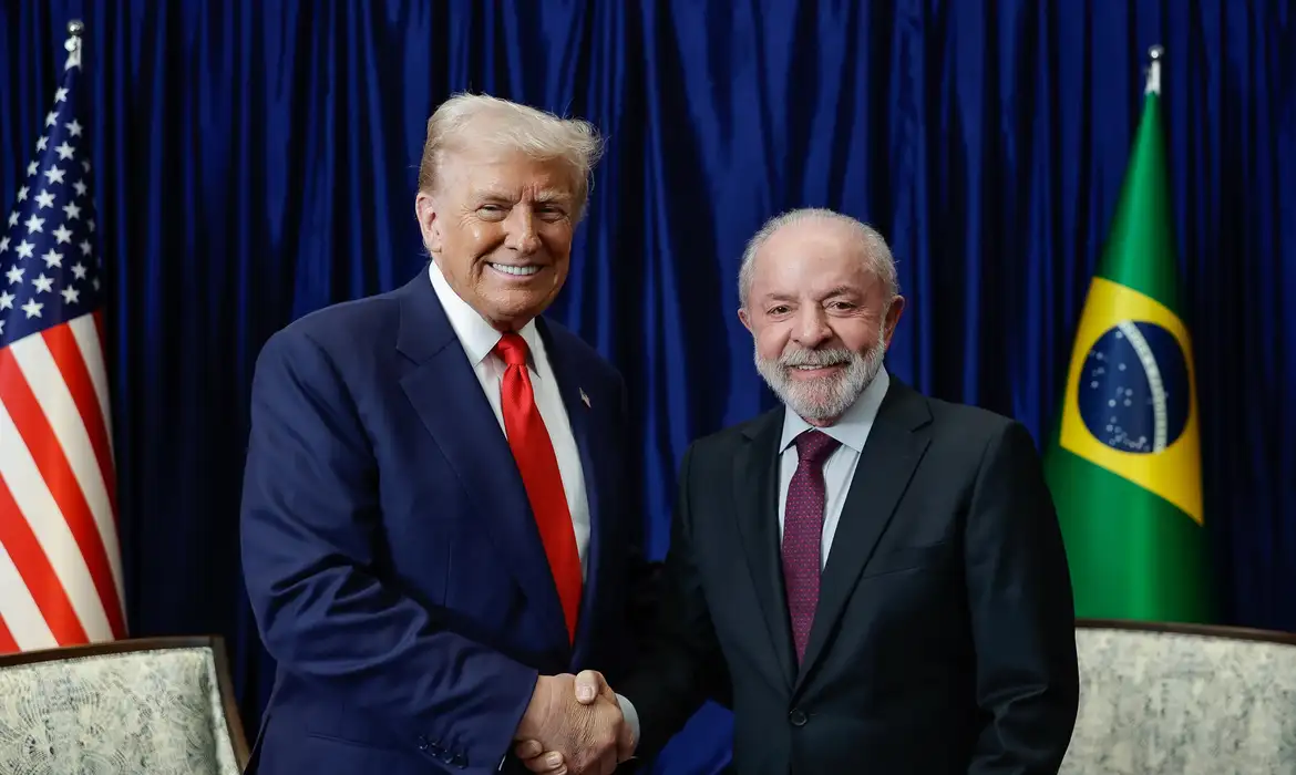Trump retira tarifa de 40% sobre produtos do Brasil como café e carne