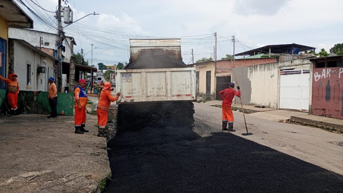 Prefeitura leva asfalto e mais qualidade de vida à avenida Praia do Futuro, no Tarumã 