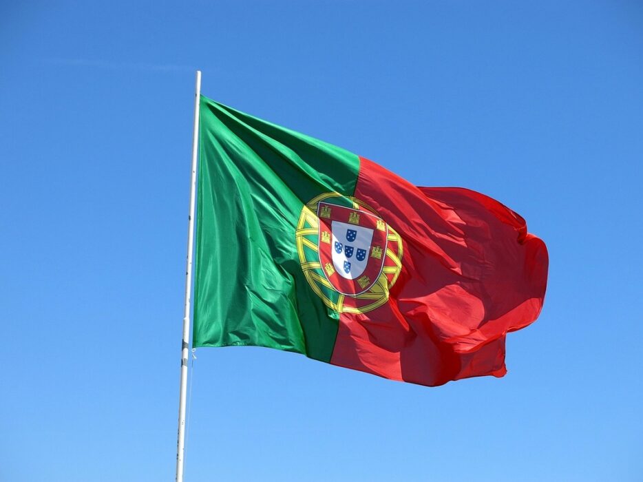 Portugal vai às urnas para eleger presidente neste domingo