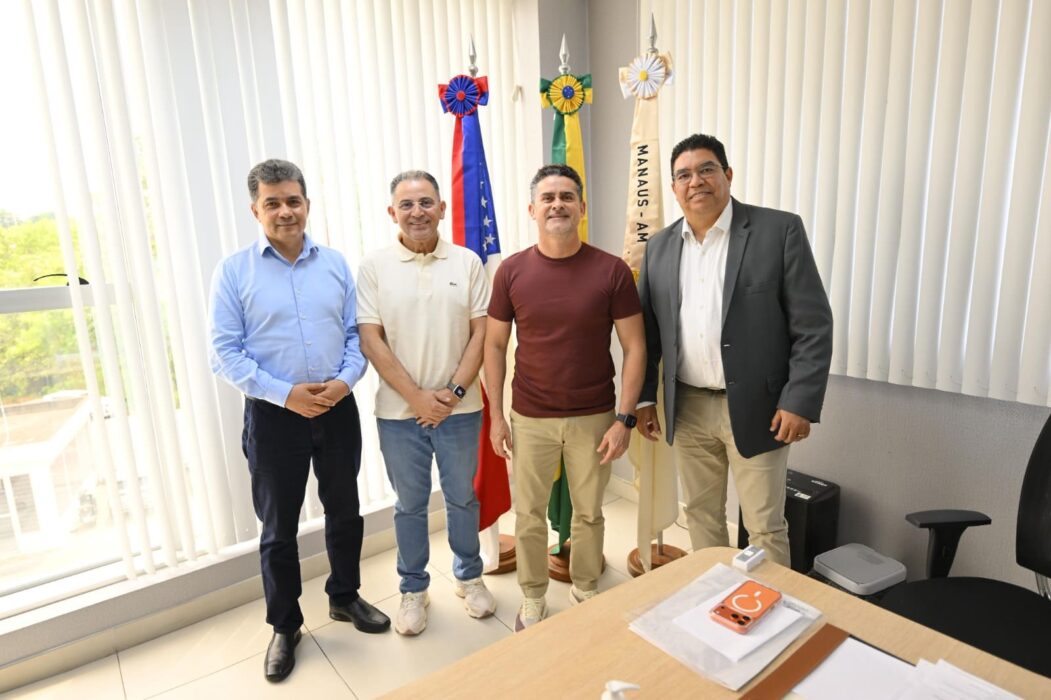 Prefeito David Almeida anuncia novo concurso da CGM