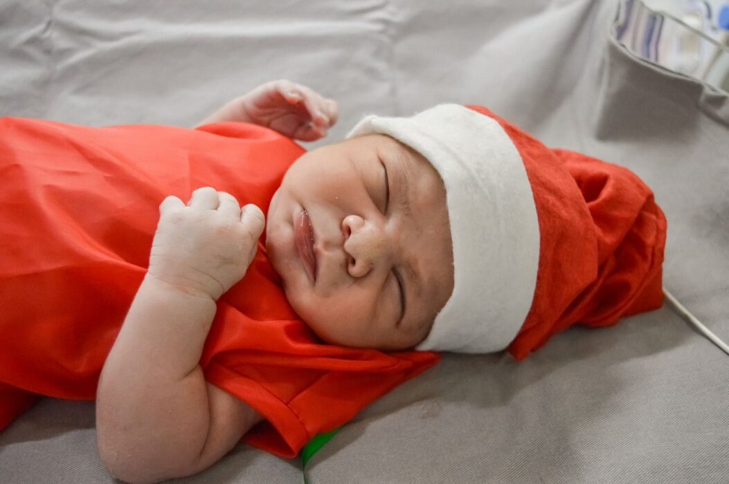 Instituto da Mulher Dona Lindu realiza o parto do primeiro bebê nascido no Natal de 2025