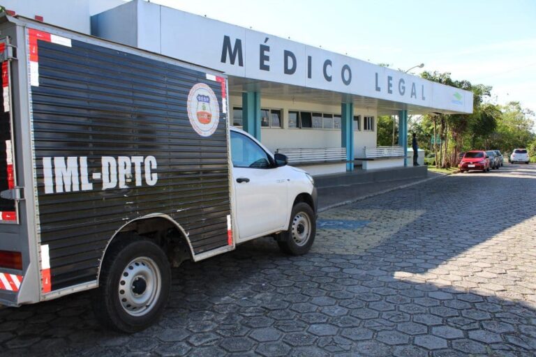 Jovem de 24 anos morre afogado em igarapé no Distrito Industrial II, em Manaus
