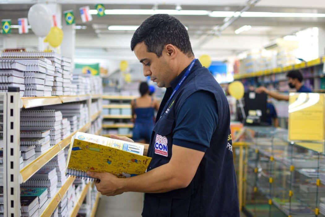 Procon-AM divulga lista de materiais escolares proibidos e alerta contra cobranças abusivas