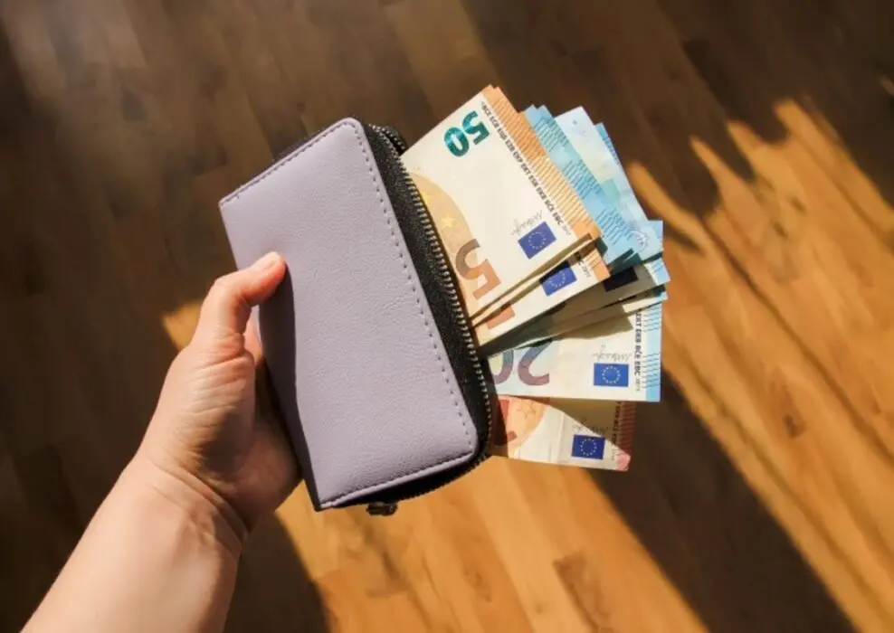 Salário mínimo em Portugal é de € 920 em 2026
